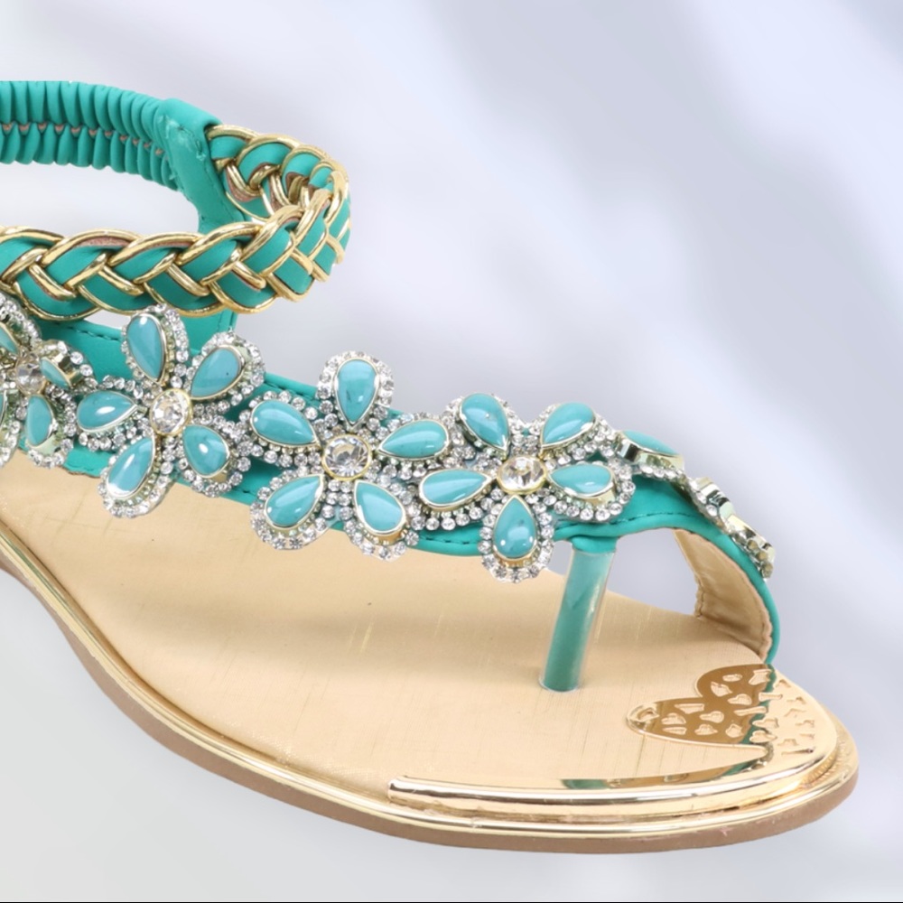 Back in Stock! Italina Rhinestone Embellished Flowers White Sandal - Picture 4 of 6